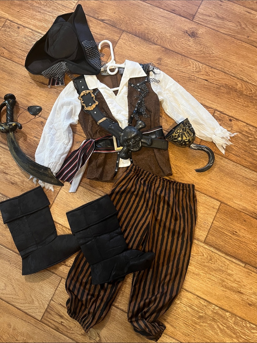 Cutest pirate costume ever!